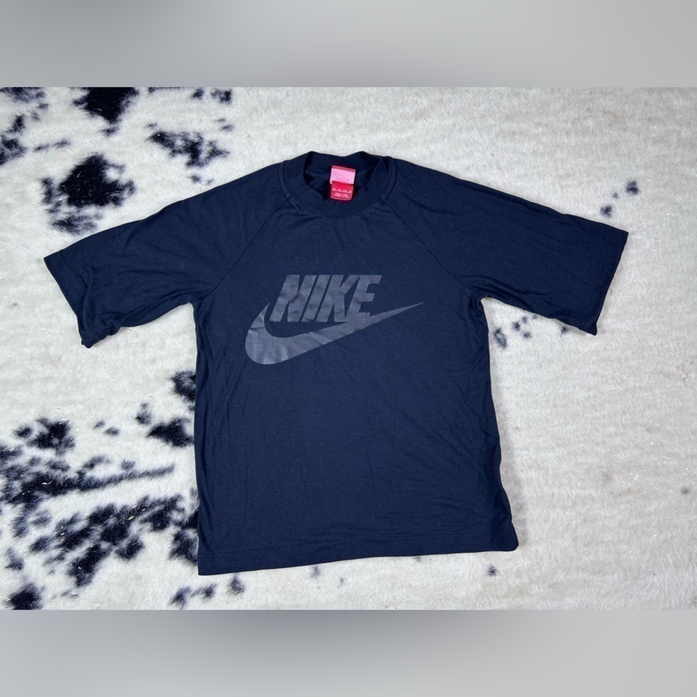 Nike Women's Black Short Sleeve Athletic Tee Shirt Size XS